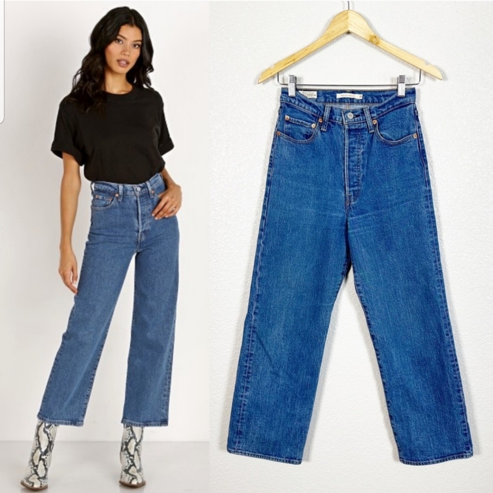NWT Levi's Ribcage Button fly, straight ankle, 30x 27